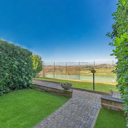 アパート In Exclusive Near The Golf Course